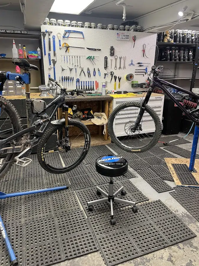 Old Town Bike Garage & Tours - Lowell